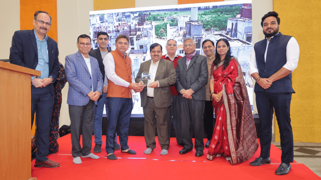 NBCC officials, Court Receiver representatives and resident leaders at the dedication of the Heart Beat City Club House-cum-Community Centre in Noida​