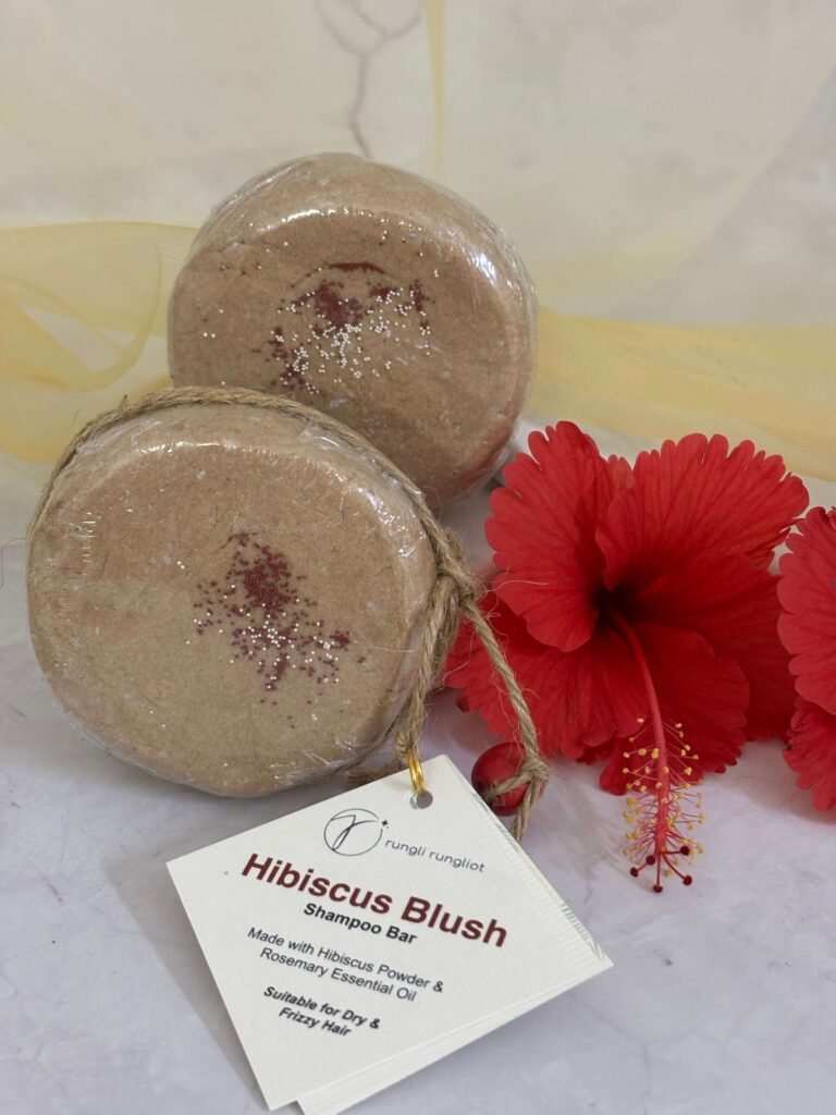 Rungli Rungliot Hibiscus Blush solid shampoo bar with hibiscus flowers for dry and frizzy hair