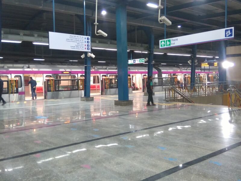 Delhi Metro train at Botanical Garden station on the Magenta Line in Noida