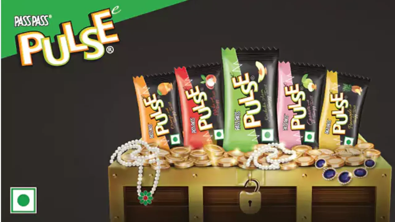 Assorted Pulse Candy flavours displayed with the Pass Pass Pulse logo